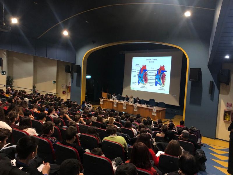 CONFERENZA - LE DIPENDENZE DI OGGI ---.jpeg